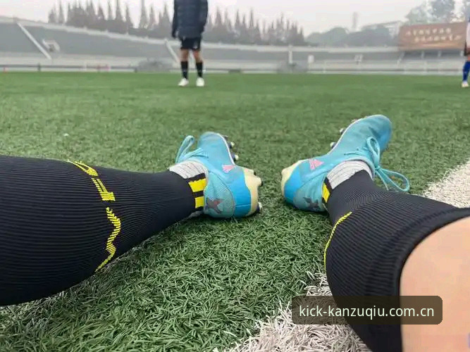 踢球时刻的随身影音CN版 vs 普通看球App：功能差距不止一个等级